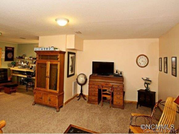 350 CROSS CREEK DRIVE - Photo 17