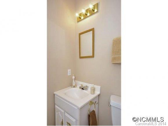 209 FERN CREEK DRIVE - Photo 18