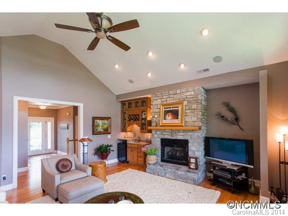 347  Vista Falls Rd. - Photo 10