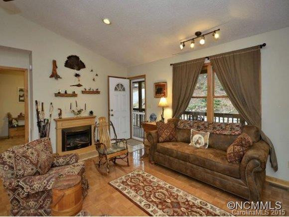 20 FORGE DRIVE - Photo 3