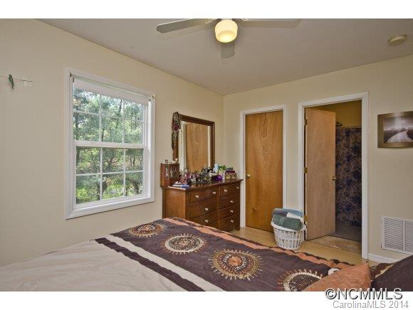 209 Michigan Ave - Photo 12