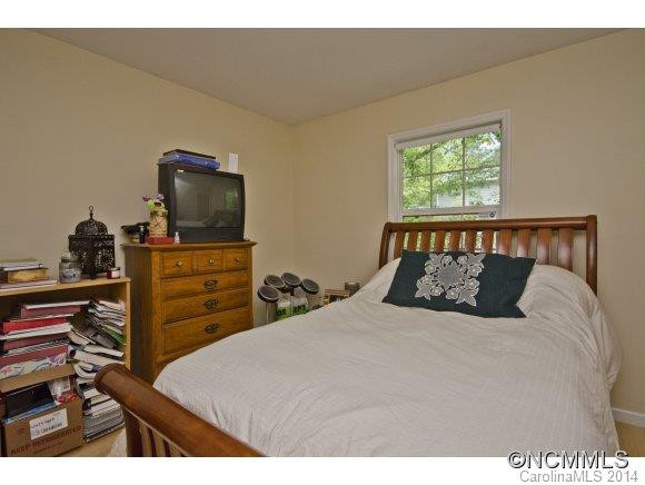 209 Michigan Ave - Photo 15