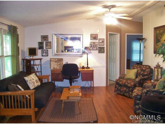 52 McDaris Road - Photo 3