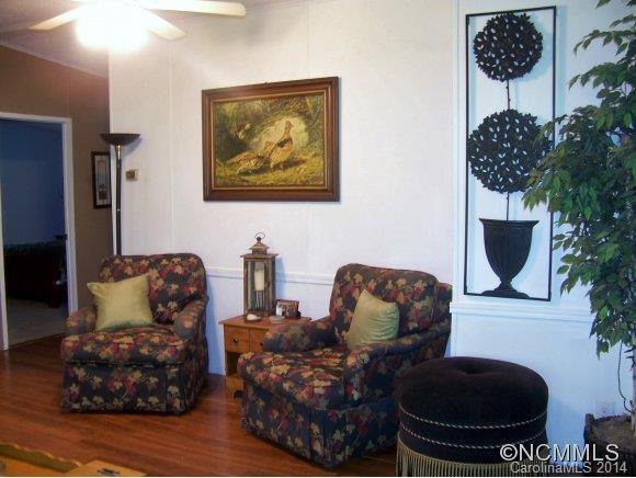 52 McDaris Road - Photo 4