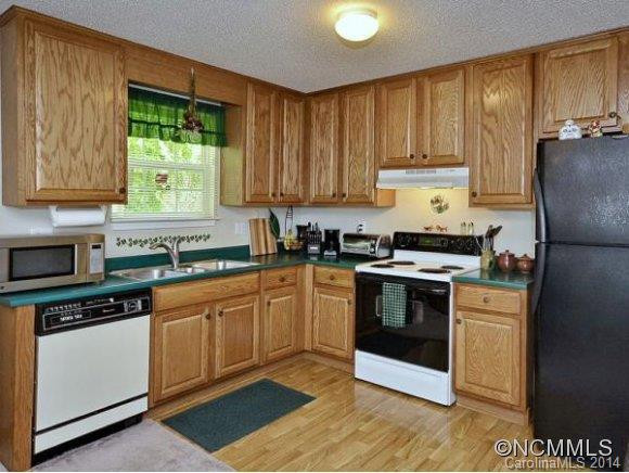 229 LANDONS LANE - Photo 6