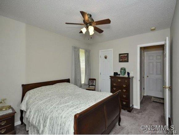229 LANDONS LANE - Photo 8