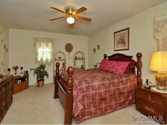 3 GREENLEAF CIRCLE - Photo 13