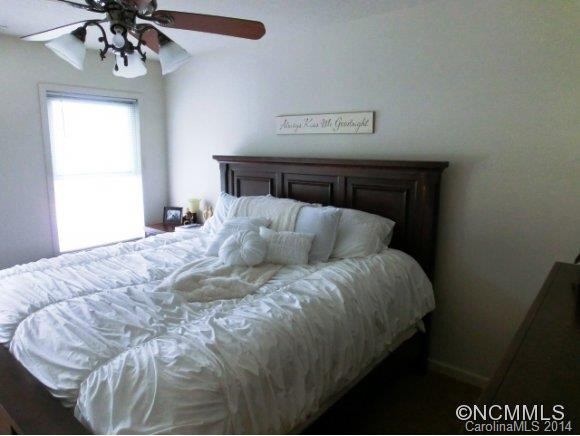 9 English Ivy Rd - Photo 5
