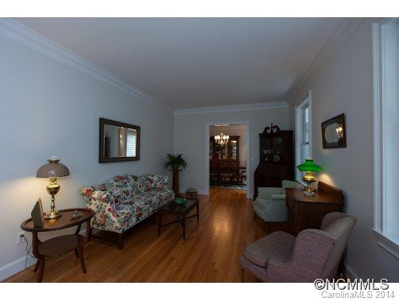 733 Hidden Hills - Photo 2