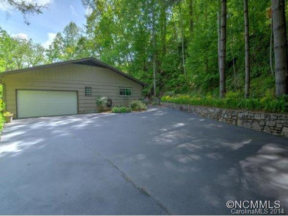 30 HIDDEN FALLS ROAD - Photo 6