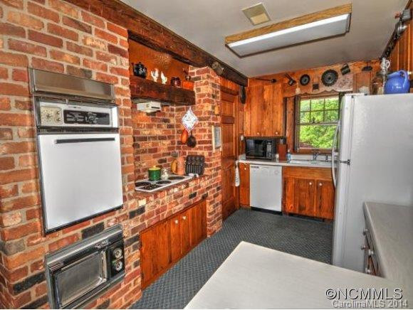 207 Fairway Terrace - Photo 8