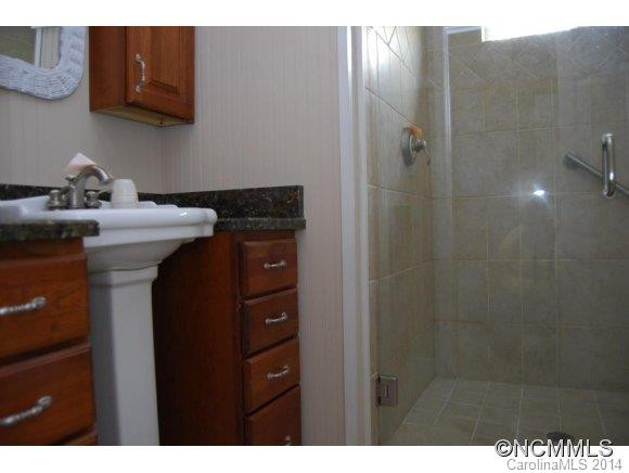 1521 Campbell Dr - Photo 11