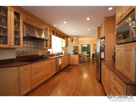 33 E Avon Parkway - Photo 4