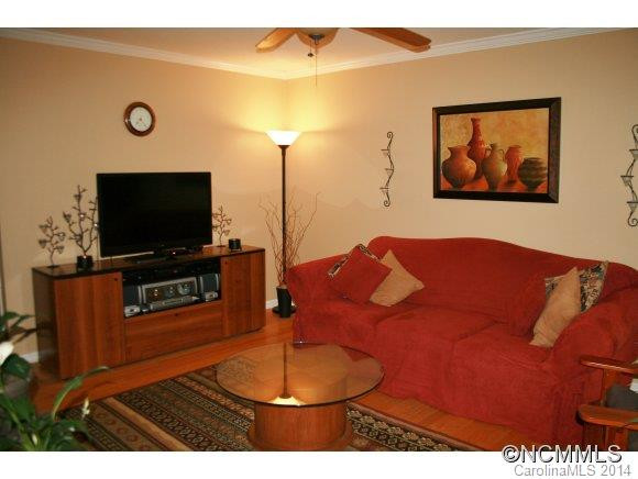 4 Bramblewood - Unit 3 - Photo 3