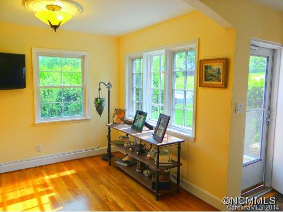 212 Ewbank Drive - Photo 5