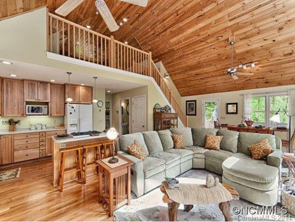 688 FALCON RIDGE - Photo 8