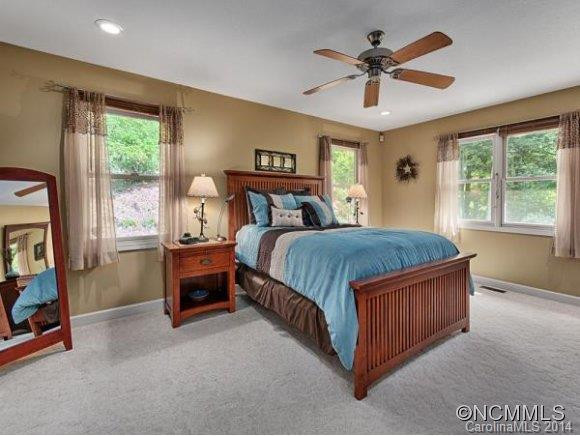 688 FALCON RIDGE - Photo 10
