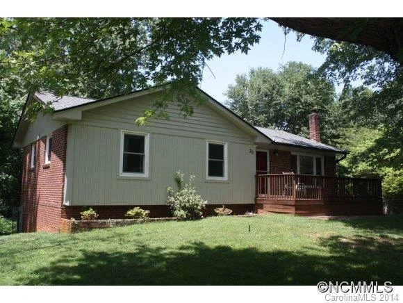 25 Birchwood Lane