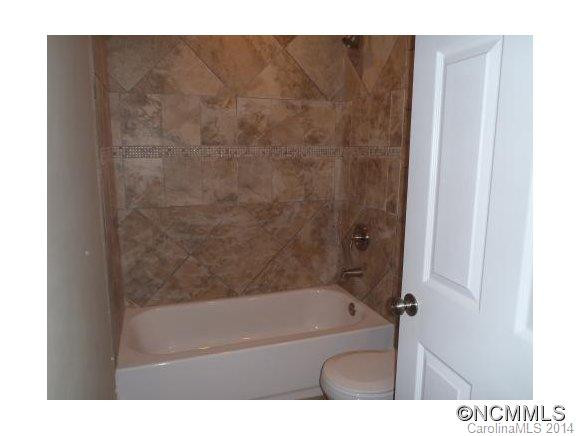 237 West Court Street - Photo 12