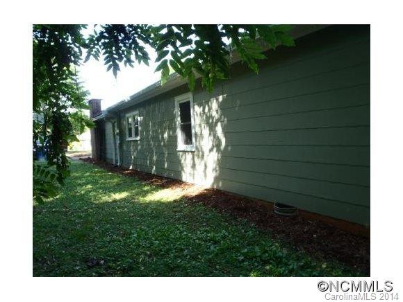 237 West Court Street - Photo 15