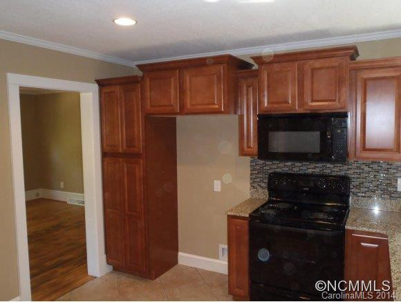 237 West Court Street - Photo 6