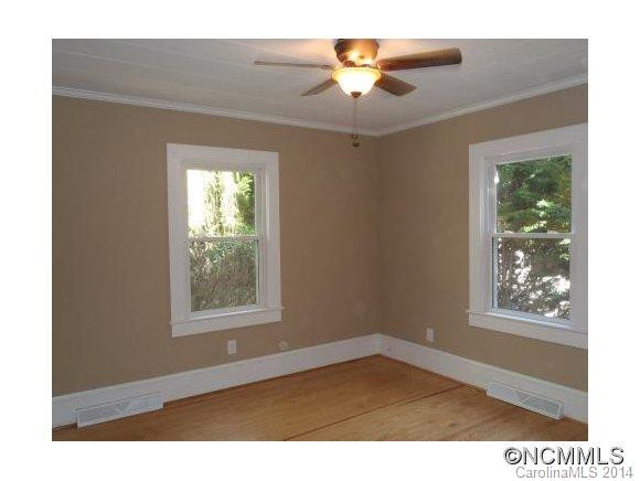 237 West Court Street - Photo 8
