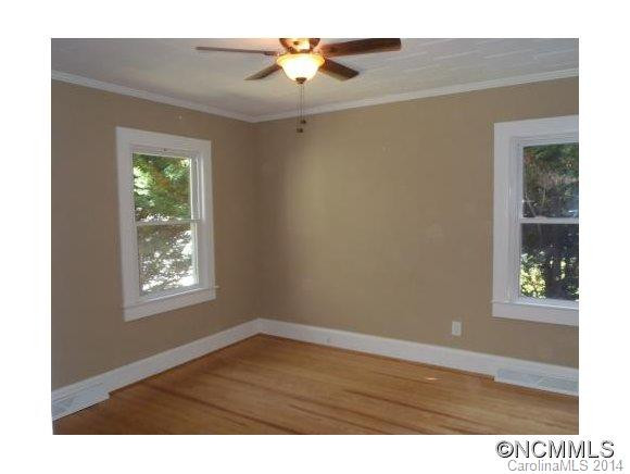 237 West Court Street - Photo 10