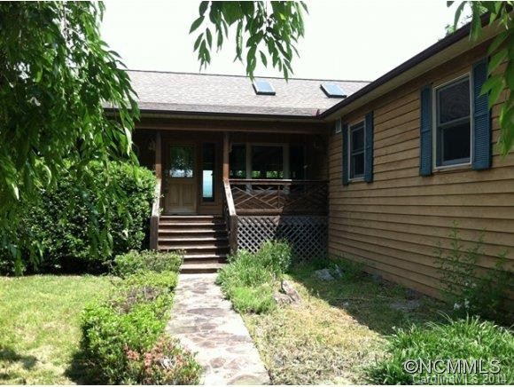 300 Barclay Road - Photo 2