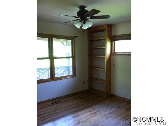 300 Barclay Road - Photo 13
