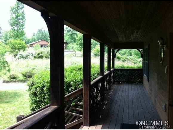 300 Barclay Road - Photo 4