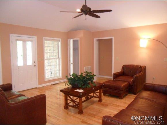 21 Campbell Street - Photo 4