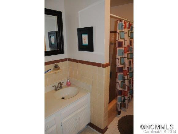 90 South Lakewood Circle - Photo 14