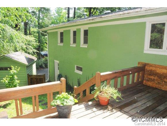 90 South Lakewood Circle - Photo 17