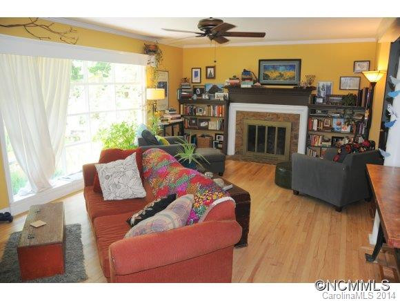 90 South Lakewood Circle - Photo 3