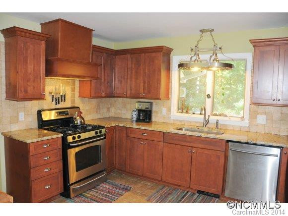 90 South Lakewood Circle - Photo 8