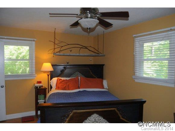 90 South Lakewood Circle - Photo 9