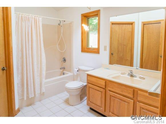 163 Woodburn Drive - Photo 12