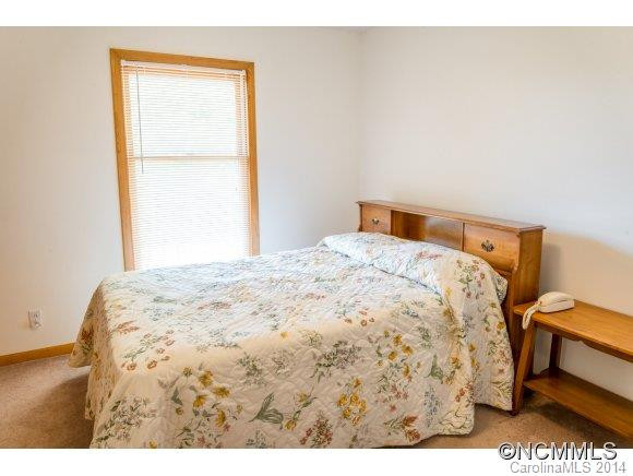 163 Woodburn Drive - Photo 13