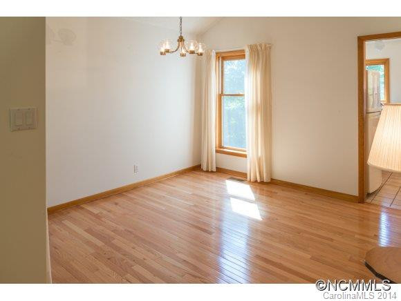 163 Woodburn Drive - Photo 6