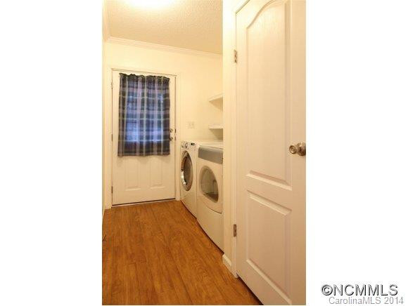 33 Slick Rock Road - Photo 12