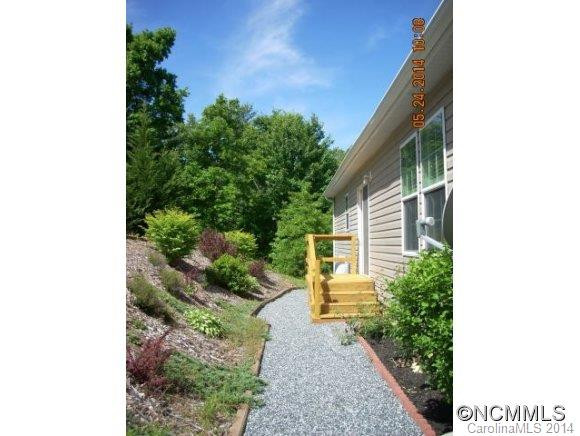 33 Slick Rock Road - Photo 16