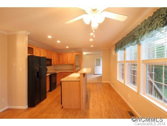 33 Slick Rock Road - Photo 3