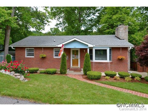 470 Oxford Road - Photo 2