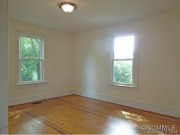 157 Edwards St - Photo 13