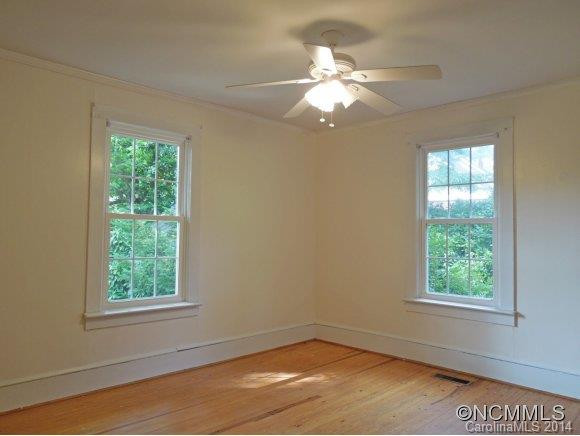 157 Edwards St - Photo 14