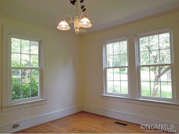 157 Edwards St - Photo 6