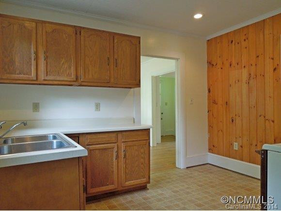 157 Edwards St - Photo 8