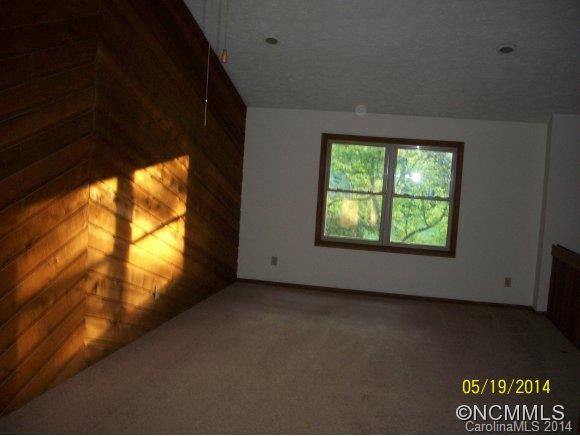20 East Shore Drive - Photo 3