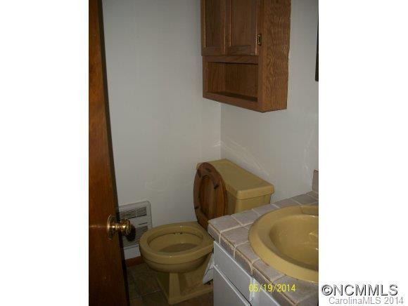 20 East Shore Drive - Photo 6