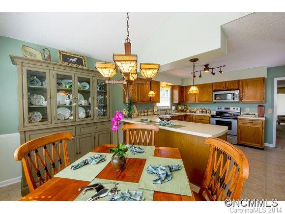 508 Belvidere Court - Photo 12